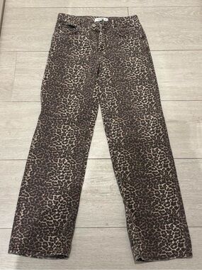 PULL AND BEAR JEANS